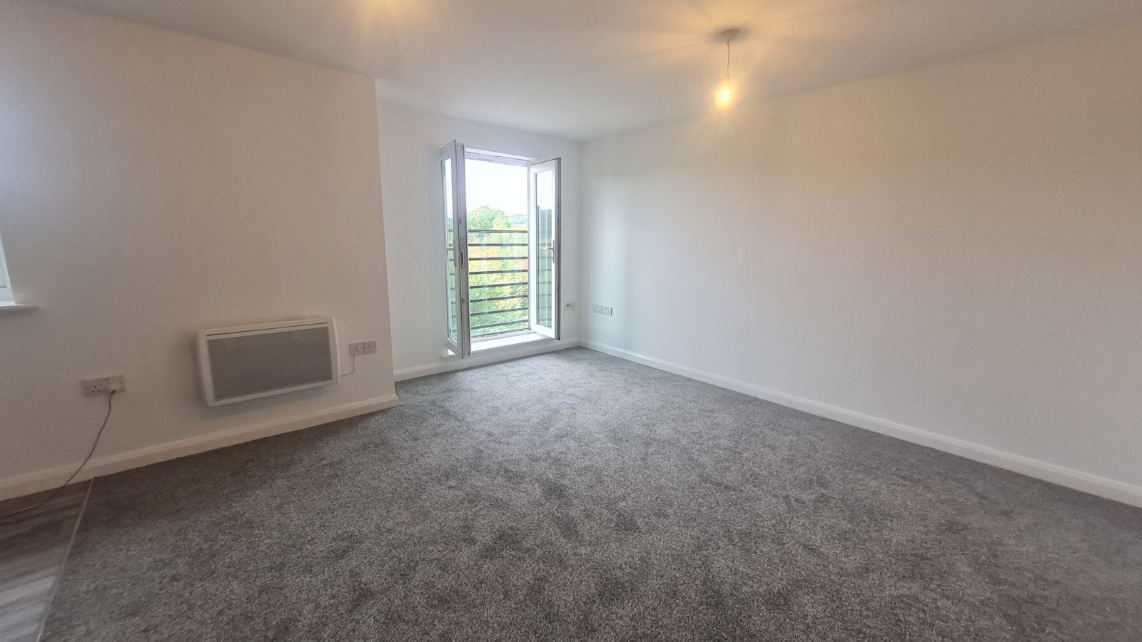 Flat Fenton Place in Leeds