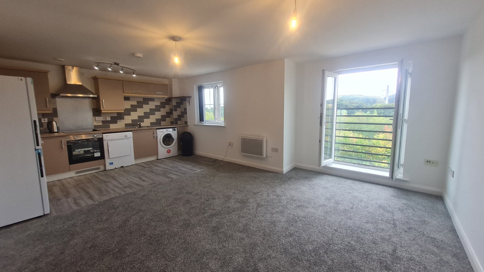 Flat Fenton Place in Leeds