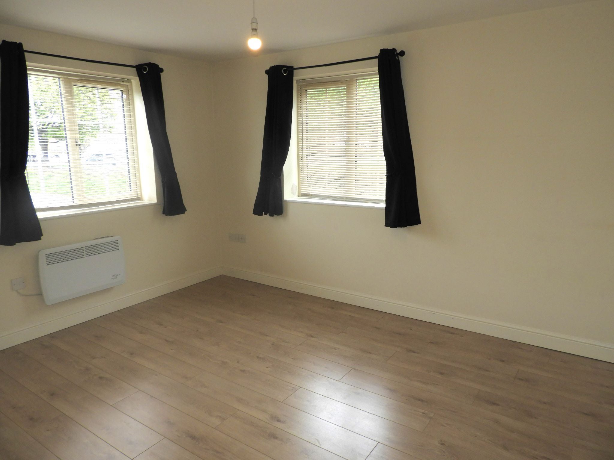 Flat Thorne Road in Doncaster