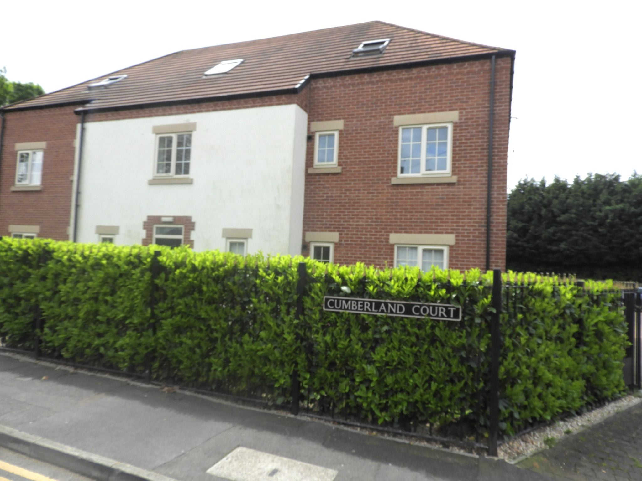 Flat Thorne Road in Doncaster