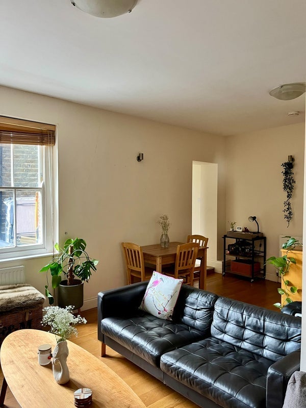 Room Highgate Road in Greater London