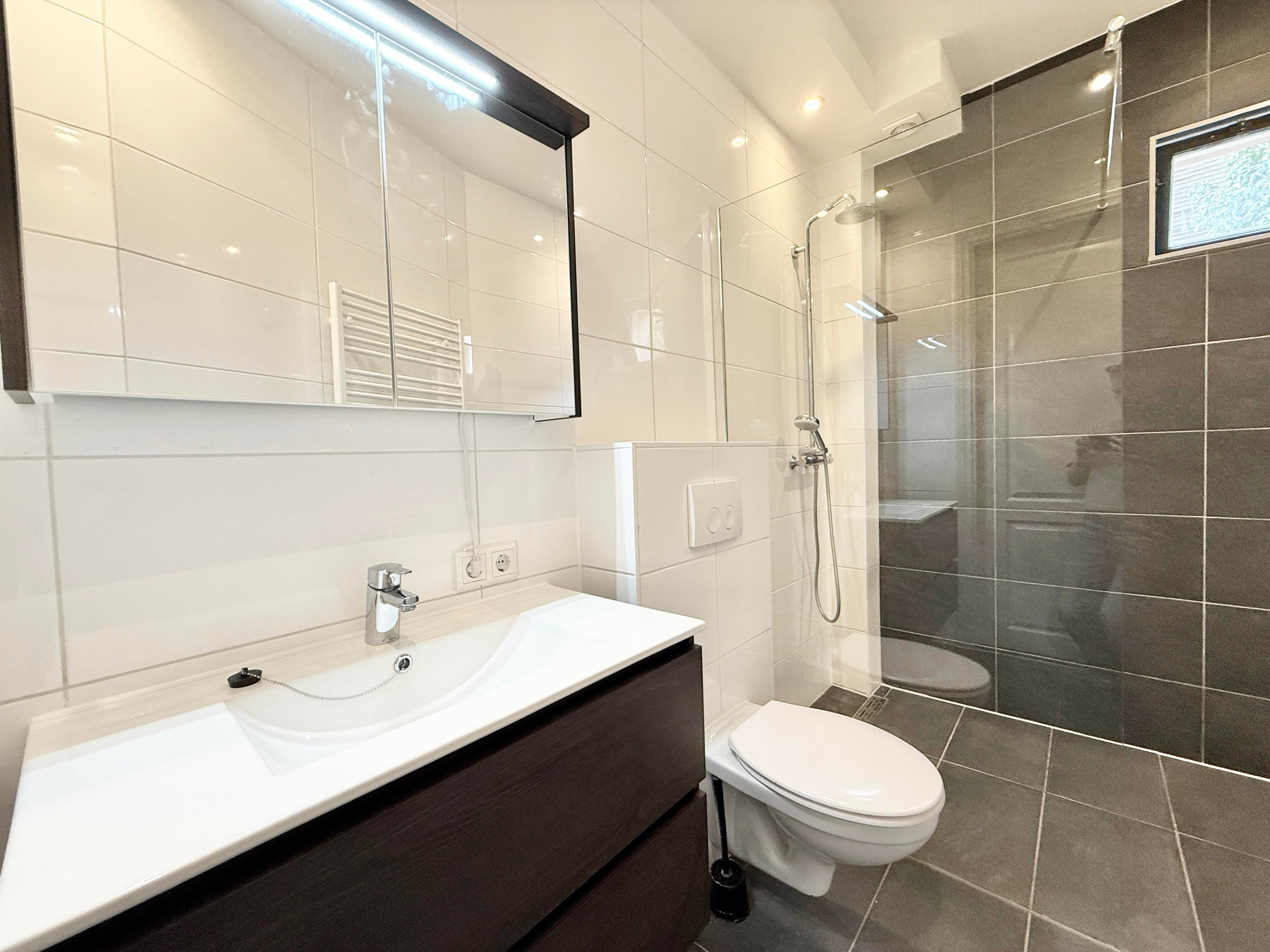 Woning te huur: Eerste Keucheniusstraat, Amsterdam
