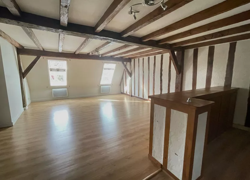 Appartement Place Aristide Briand à Château-Renault