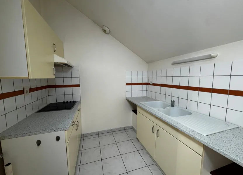 Flat Place Robert-Jean de Vogué in Épernay