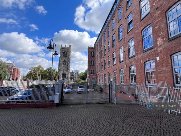 Flat Junior Street in Leicester