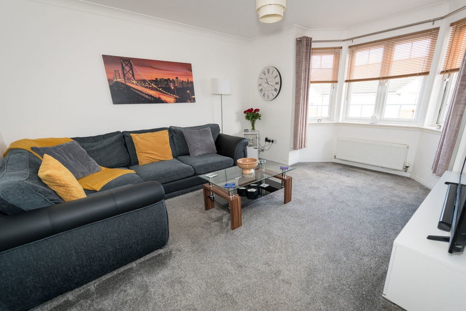 Flat Leyland Road in Bathgate