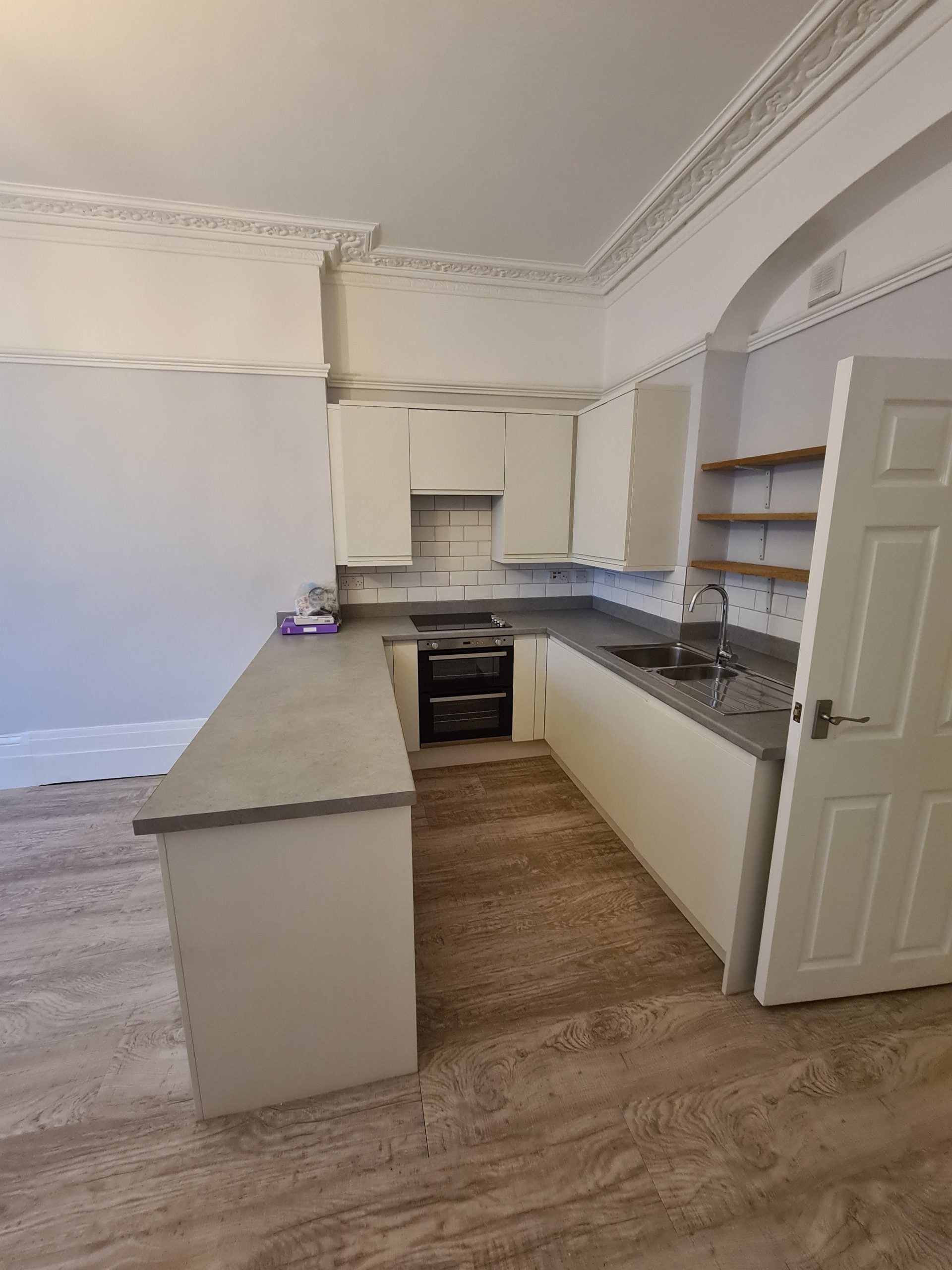 Flat Apsley Road in Bristol