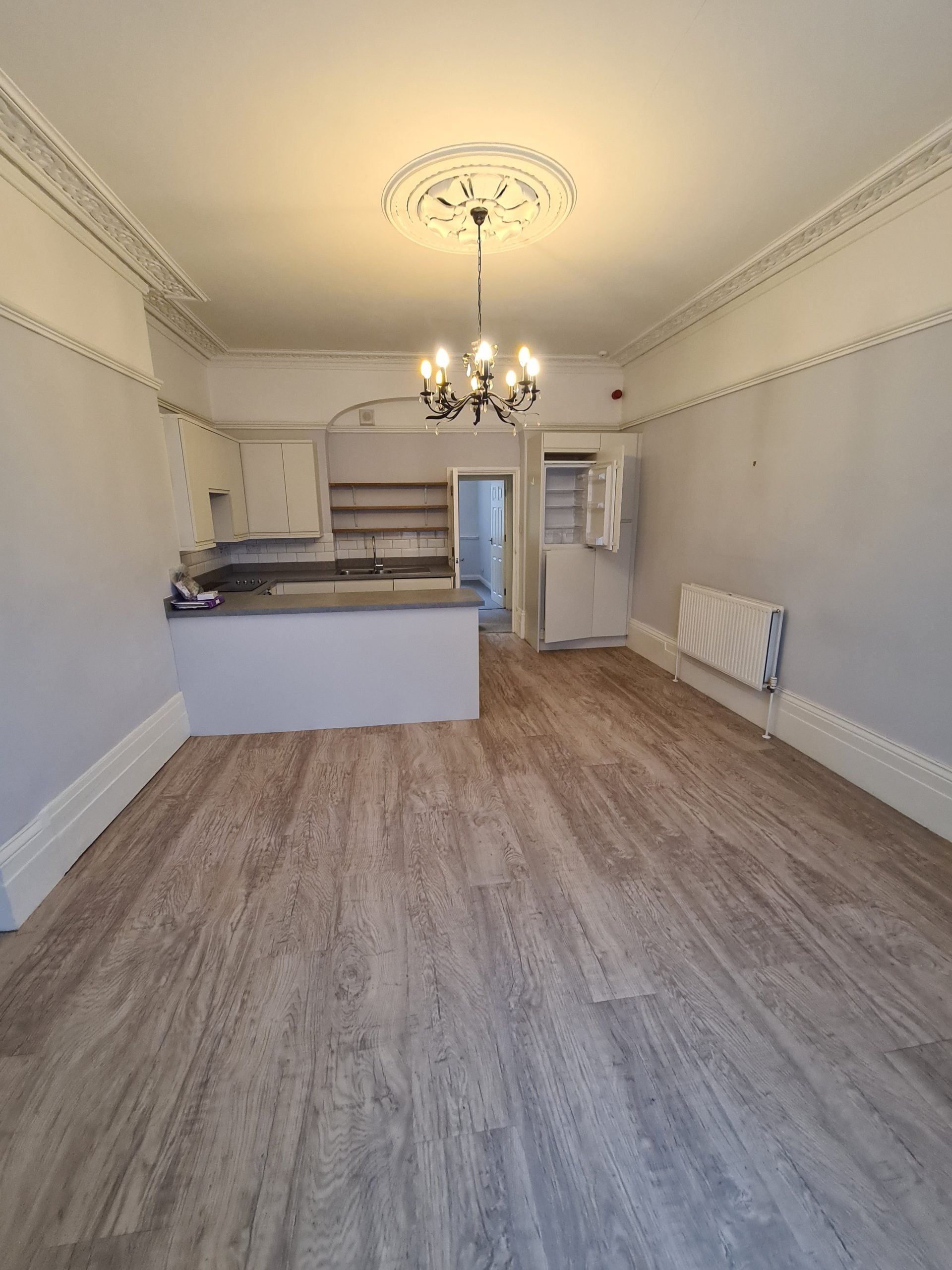 Flat Apsley Road in Bristol