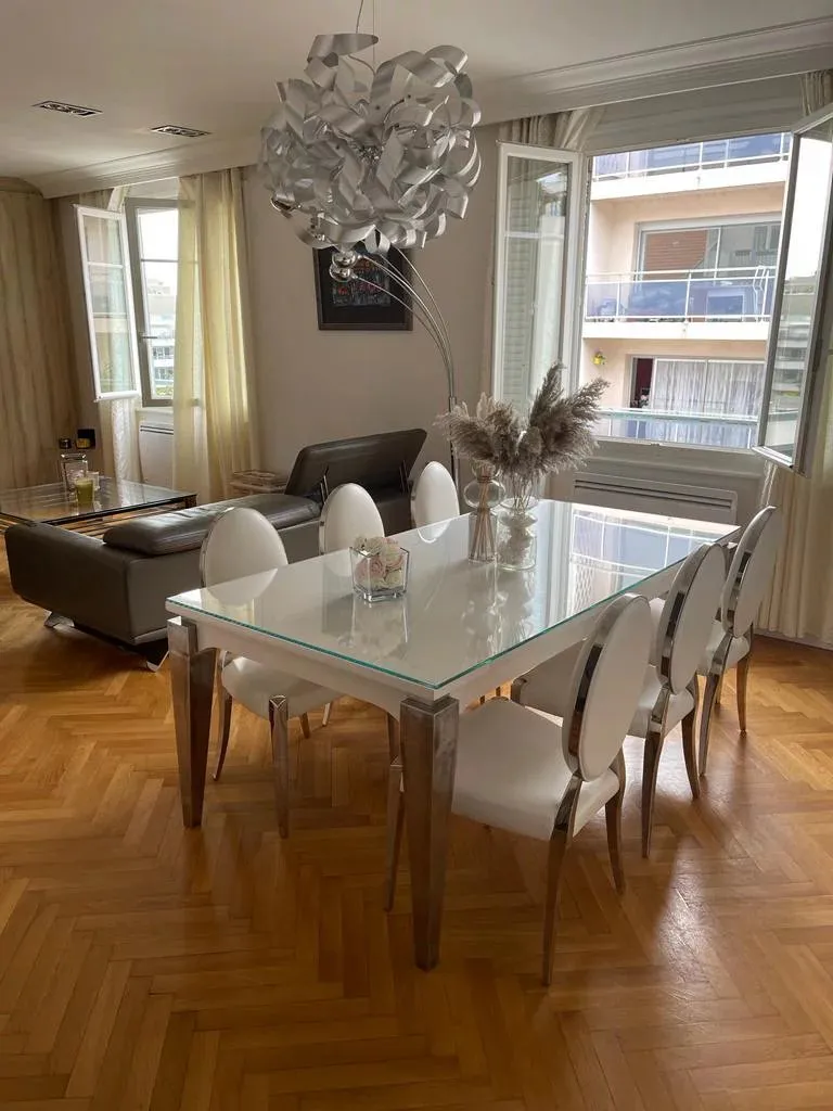 Flat Cours Émile Zola in Villeurbanne