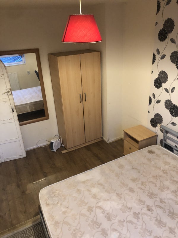 Room Willis Street in Greater London