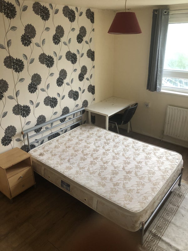 Room Willis Street in Greater London