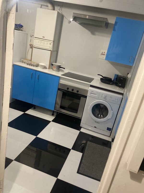 Room Willis Street in Greater London