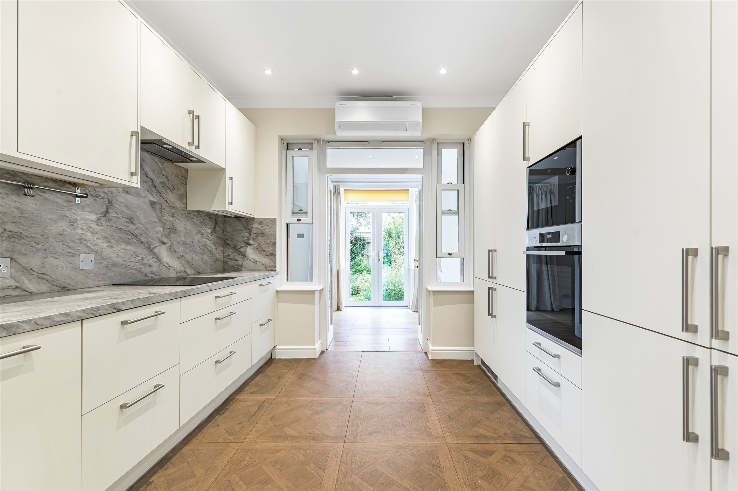 House Wyatt Drive in Greater London