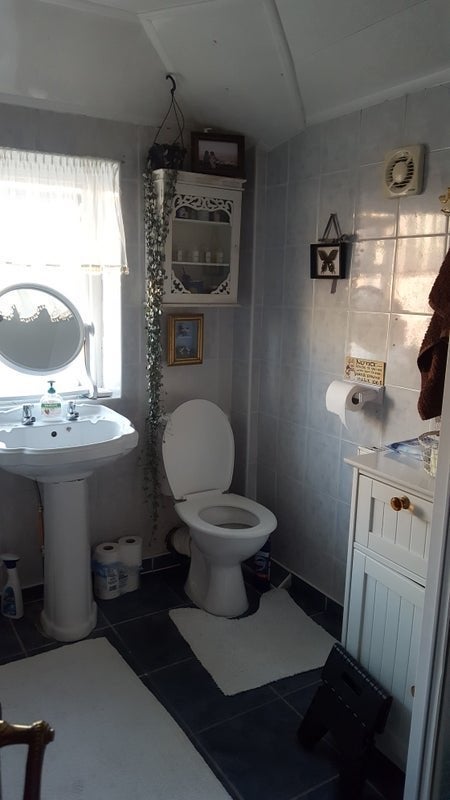 Room Clare Road in Maidenhead