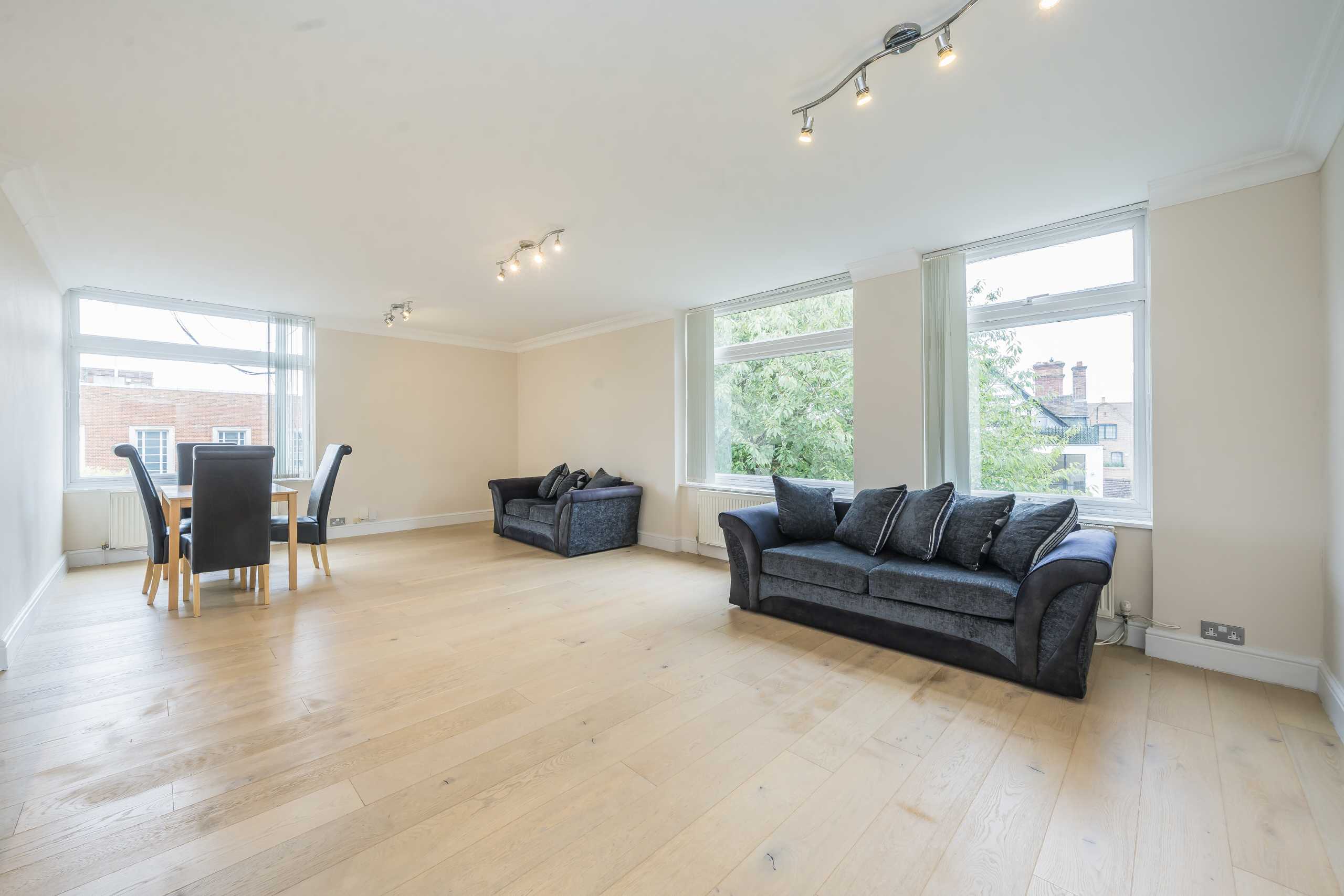 Flat The Grange in Greater London