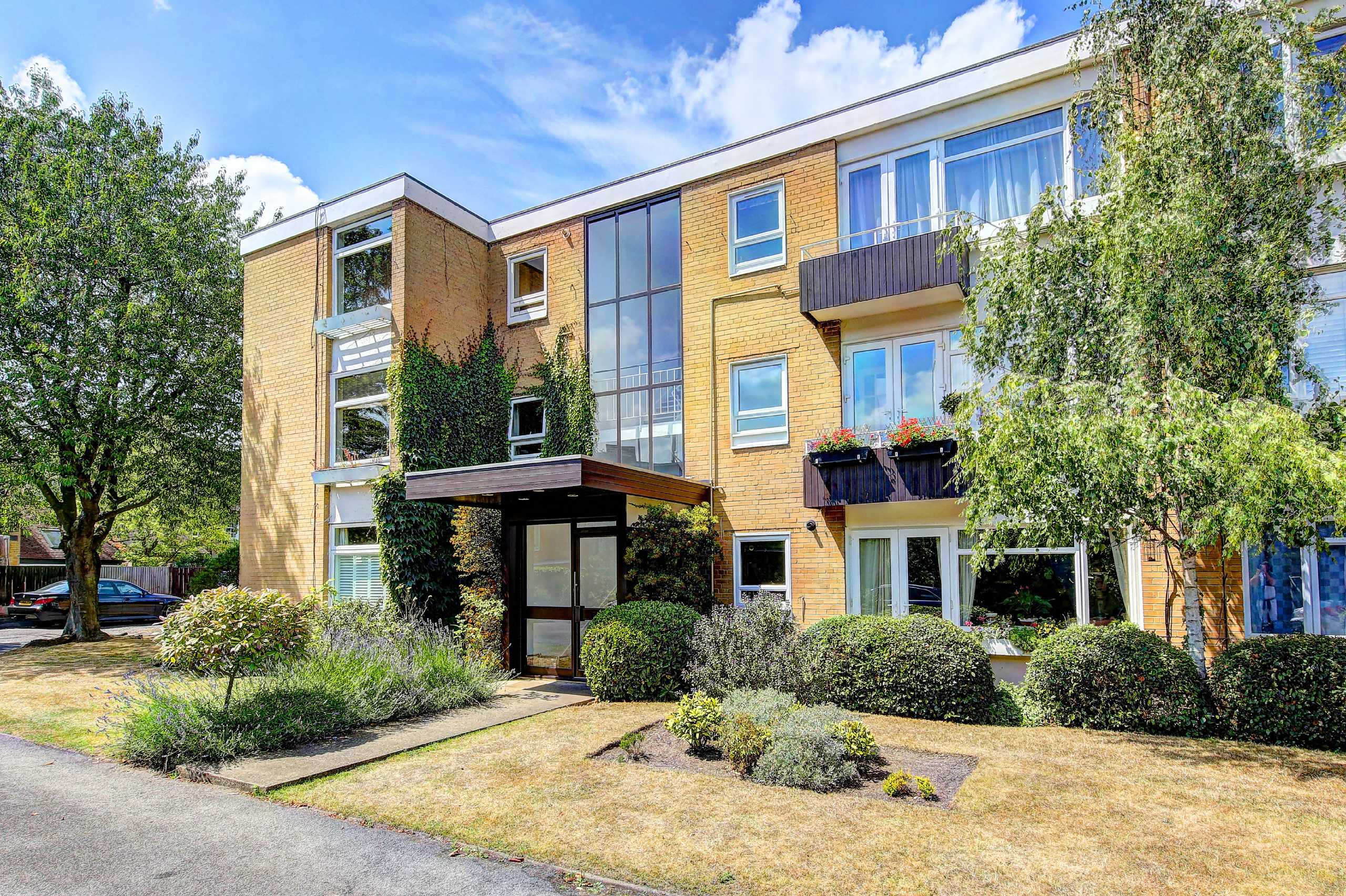 Flat The Grange in Greater London
