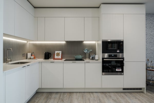 Flat Cherry Park Lane in London