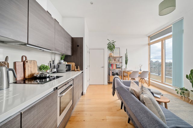 Flat Crampton Street in Greater London