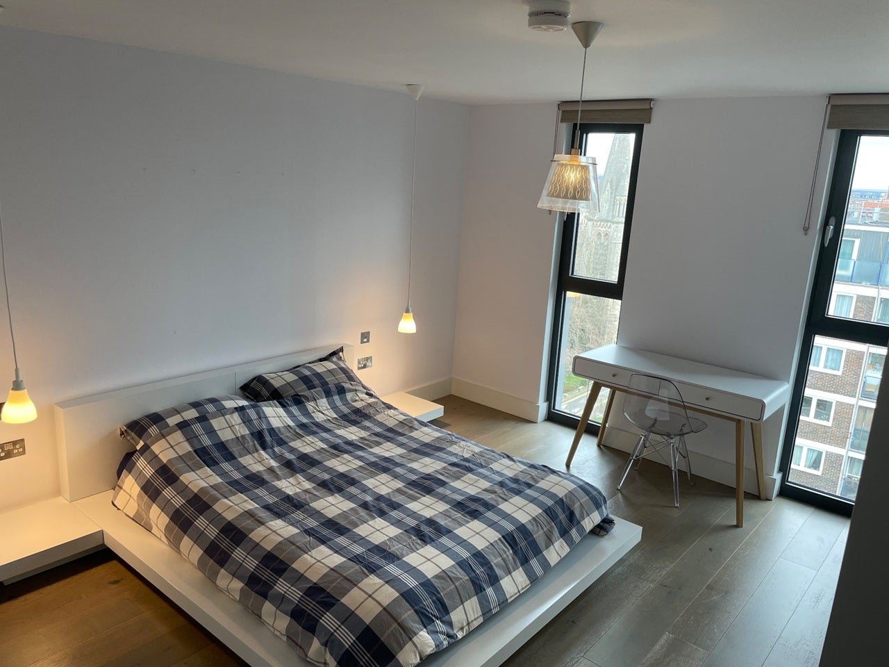 Flat Chatham Place in Greater London