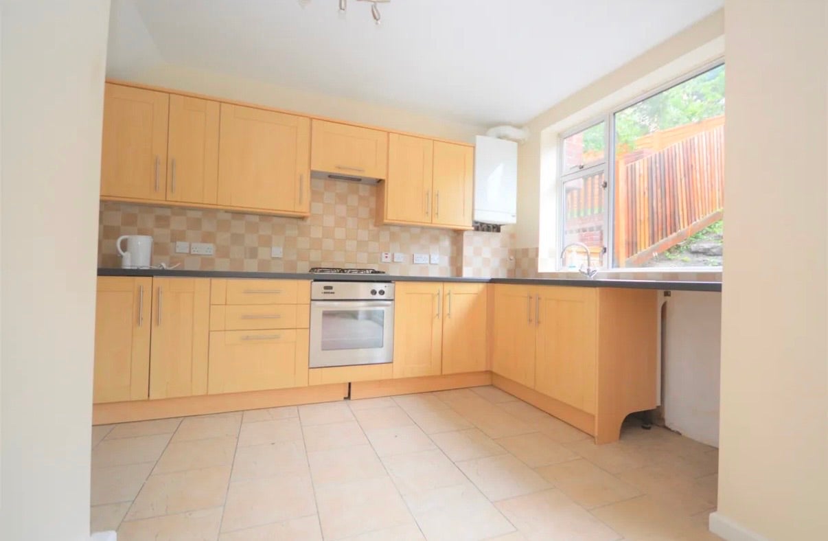 House Farley Hill in Luton