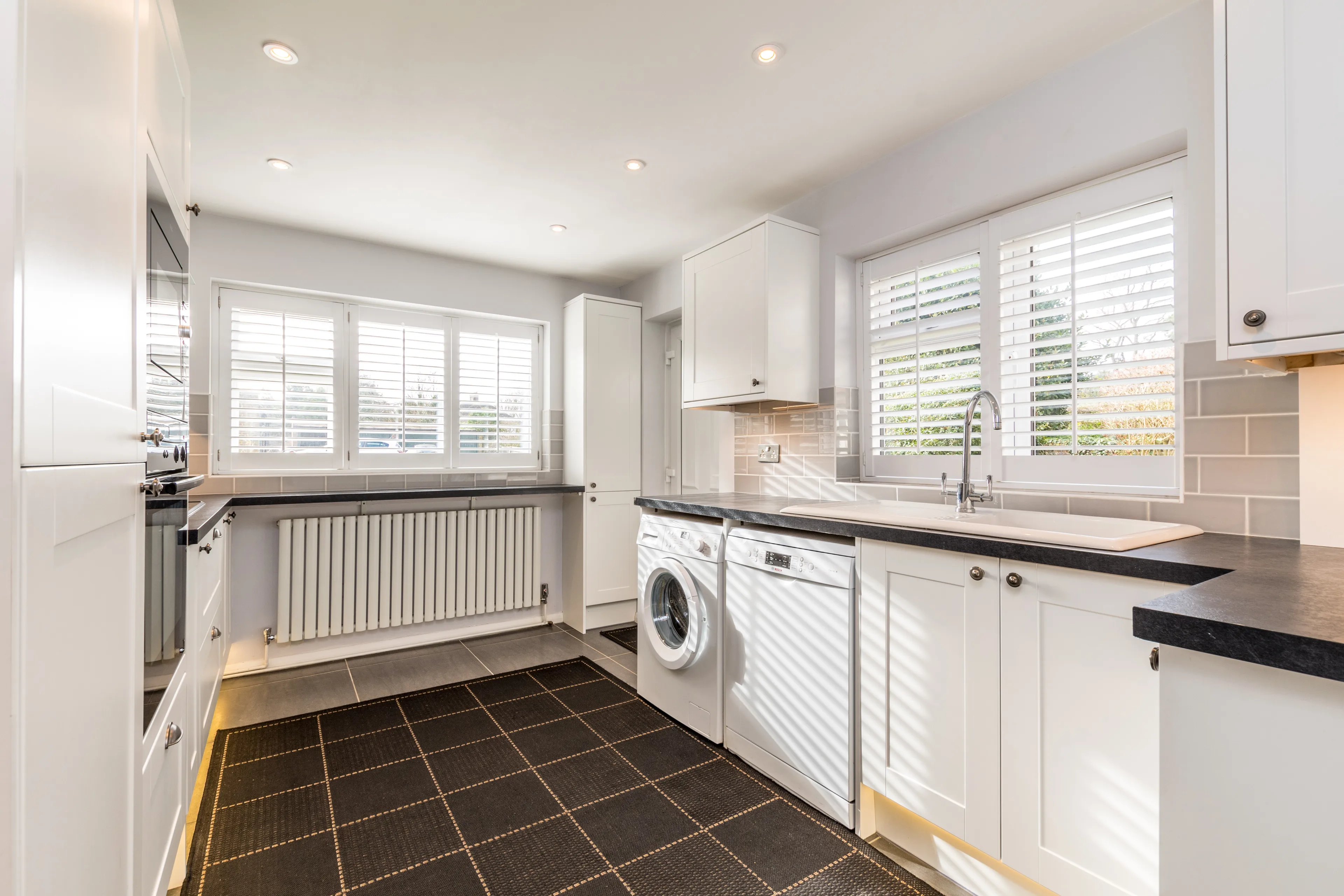 Flat Albemarle Road in Greater London