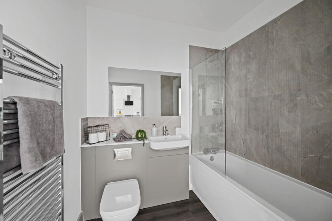 Flat Oundle Road in Peterborough