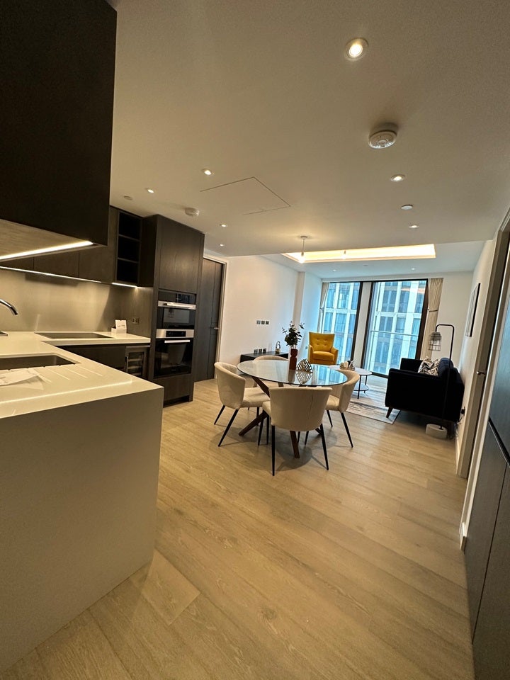 Flat Wandsworth Road in Greater London