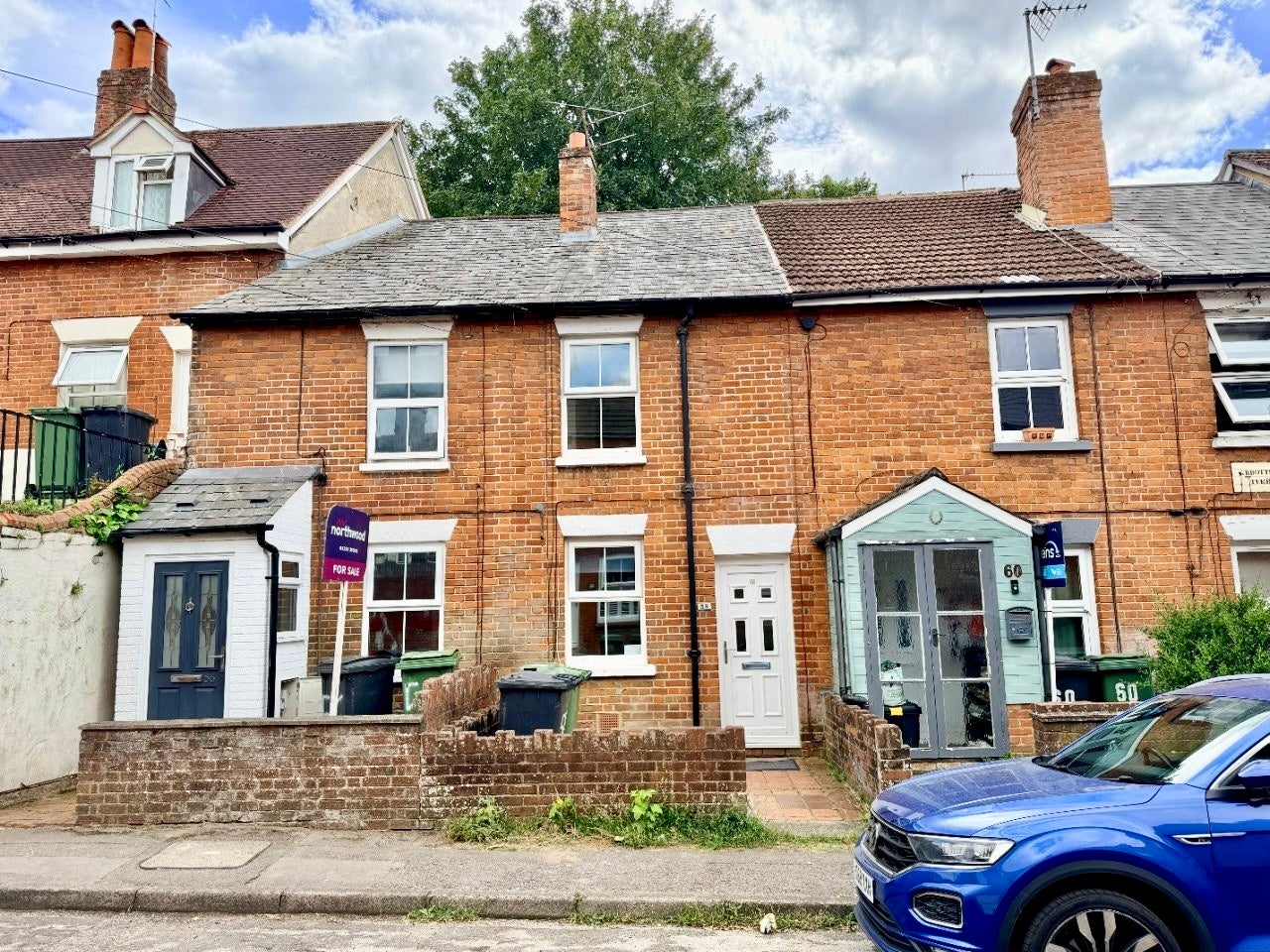 House Flaxfield Road in Basingstoke and Deane