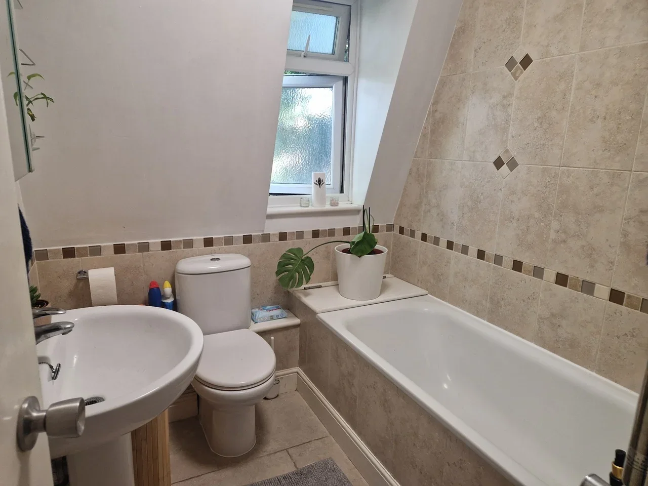 Flat Station Close in Greater London