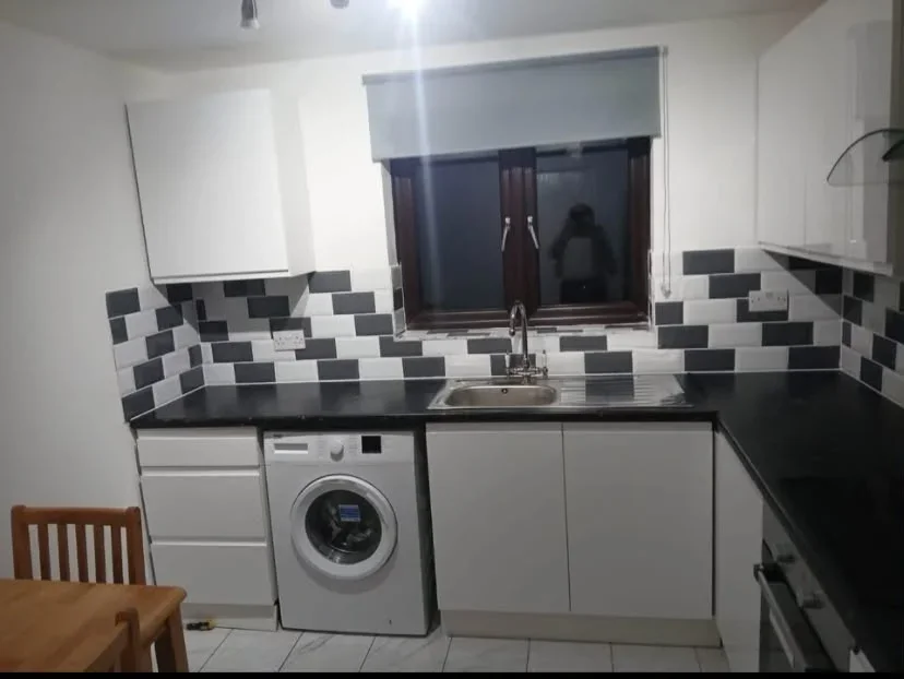 Room Hands Walk in Greater London