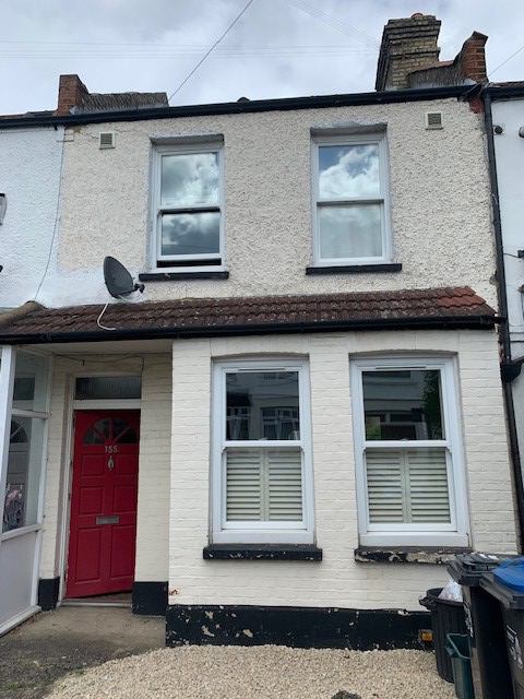 Room Robinson Road in Greater London
