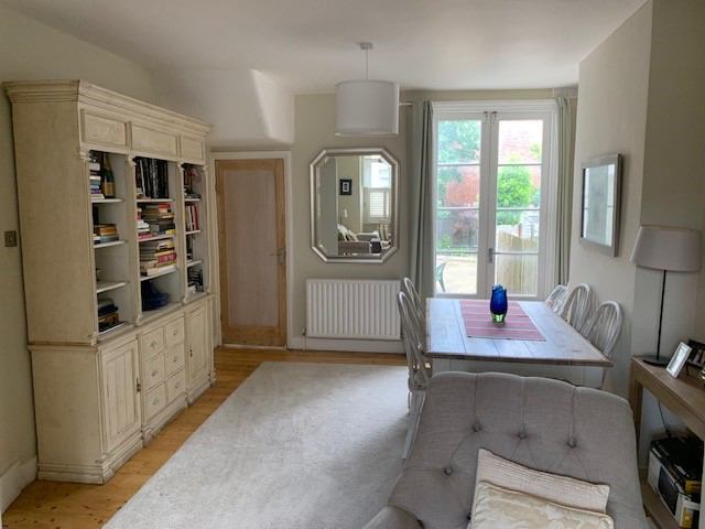 Room Robinson Road in Greater London