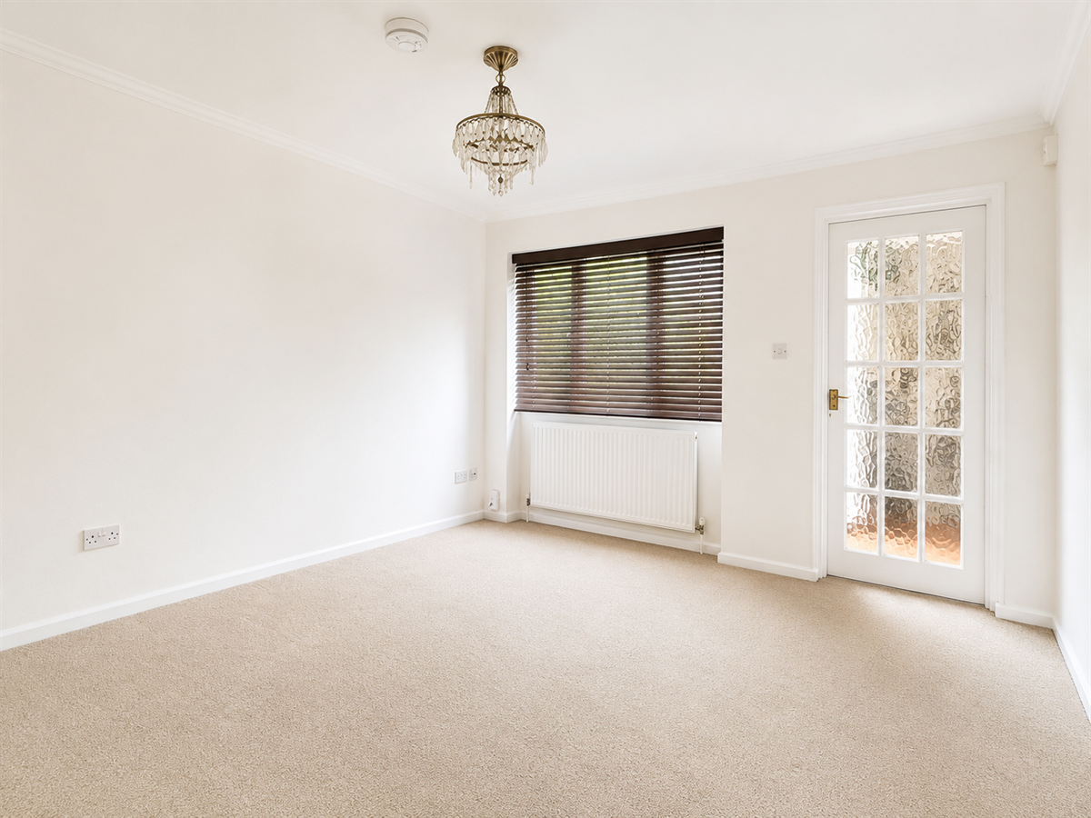 House Cornwallis Close in Bromham