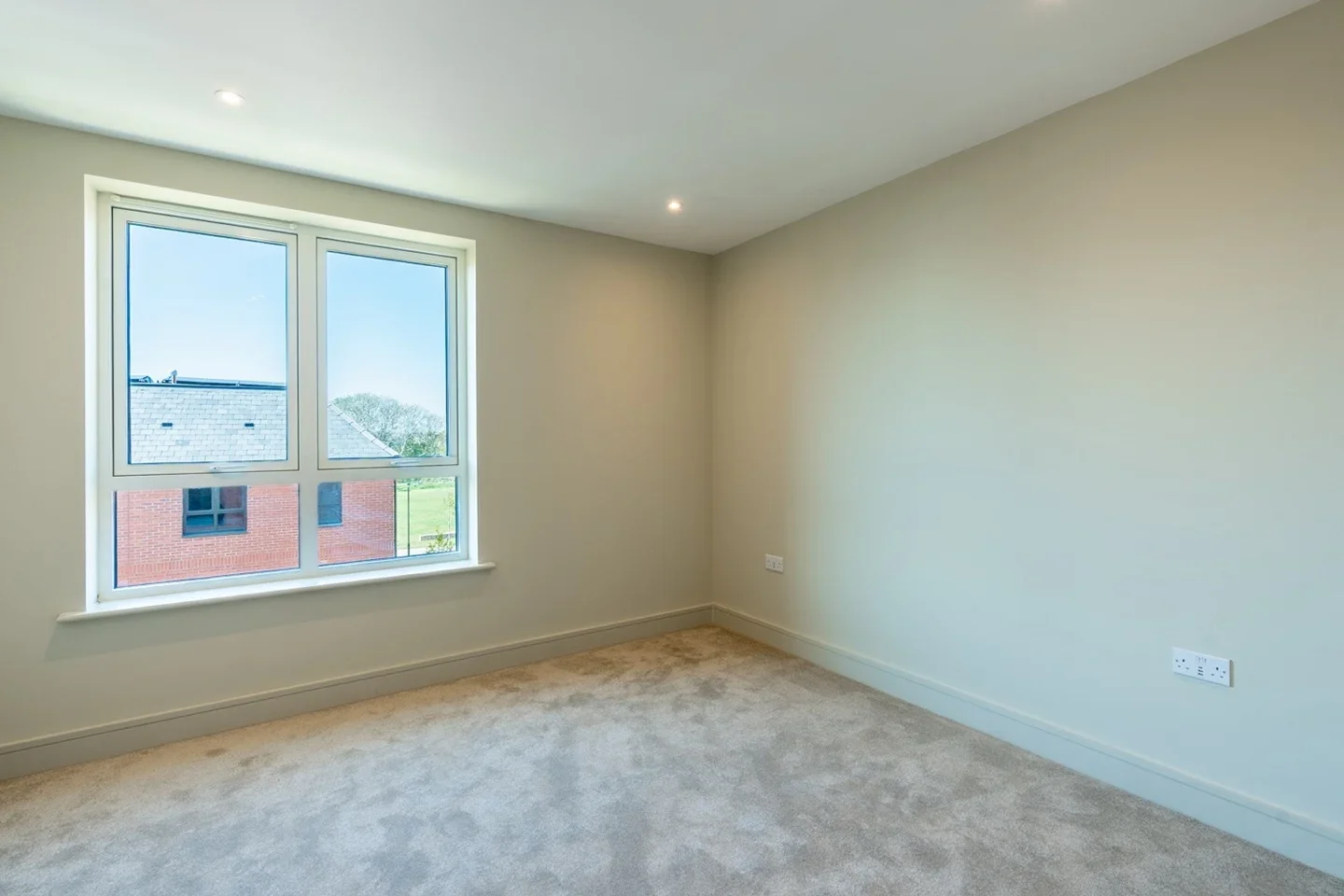 Flat Lapidge Drive in Greater London
