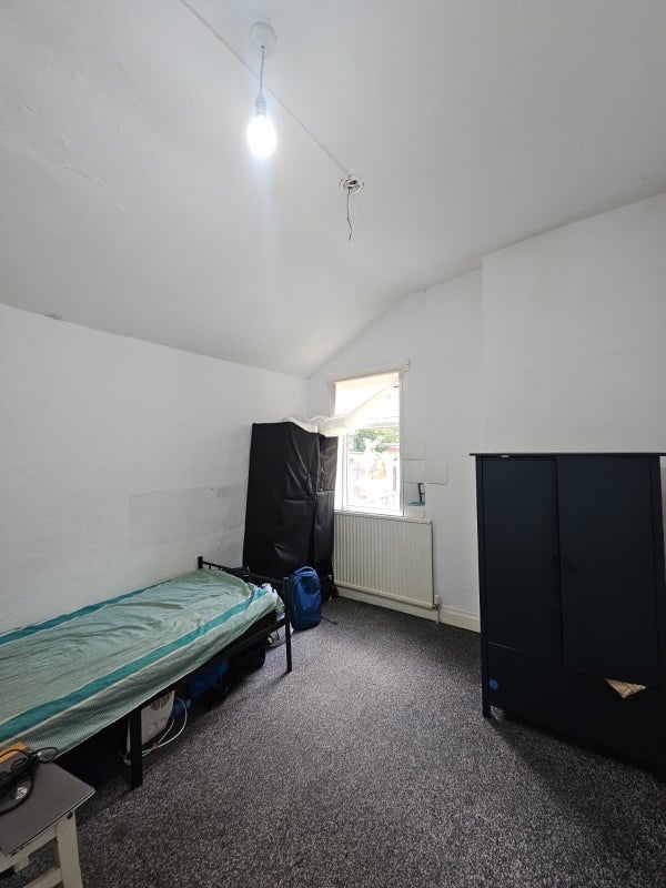 Room Barford Road in Birmingham