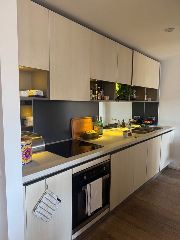 Room Hertford Road in Greater London