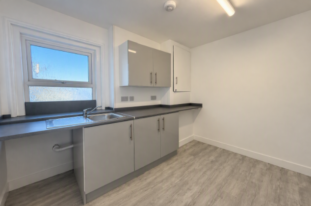 Flat Fieldside in West Lavington