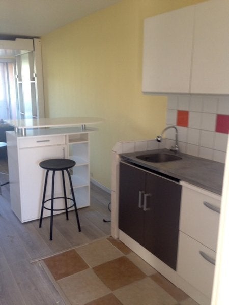 Flat Rue Raymond Teisseire in Marseille