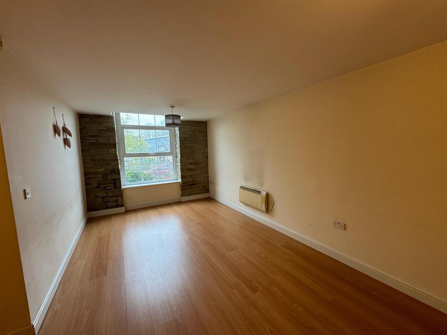 Flat Greenside Road in Kirklees