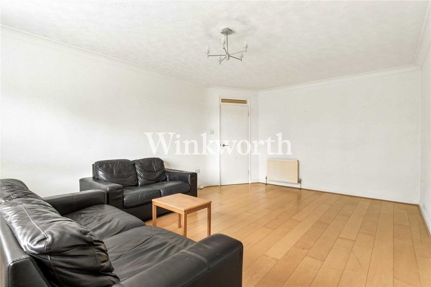 Flat De Bohun Avenue in Greater London