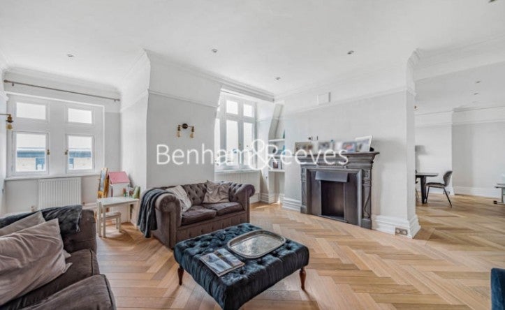 Flat Finchley Road in Greater London