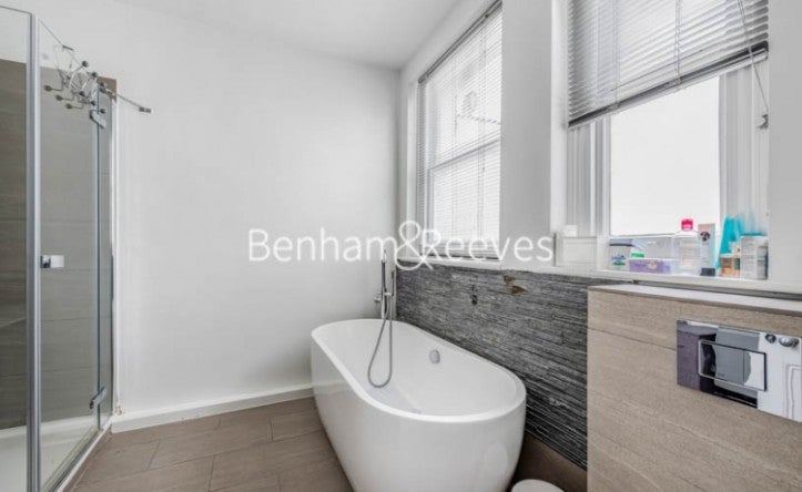 Flat Finchley Road in Greater London