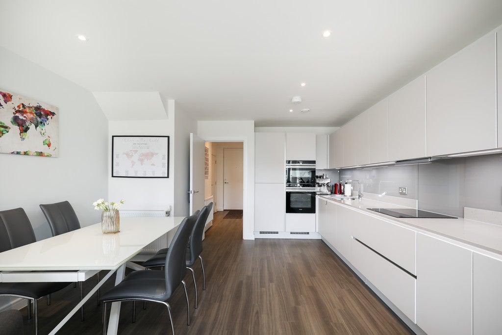 Flat Whelan Road in Greater London