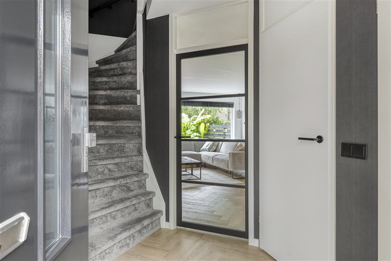 Tussenwoning te koop: Anna Pavlovastraat 34, Almere