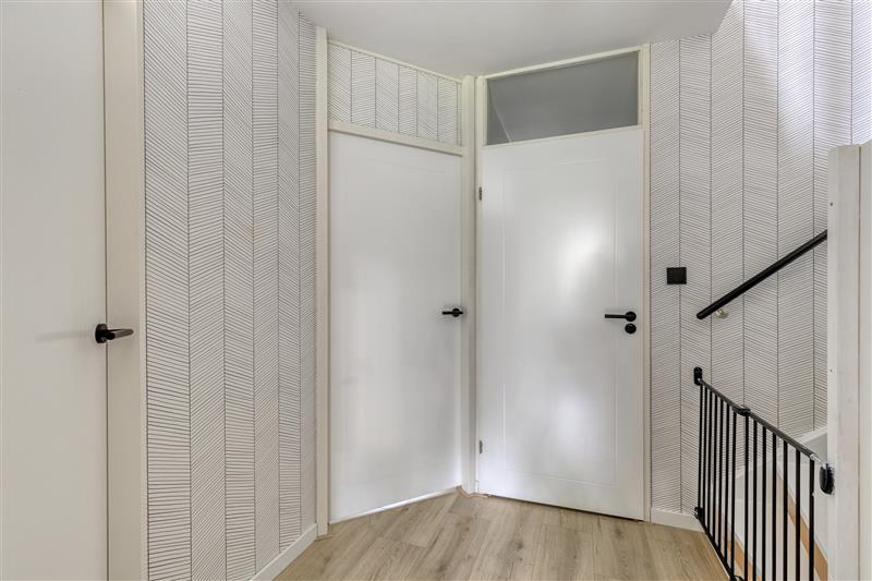 Tussenwoning te koop: Anna Pavlovastraat 34, Almere