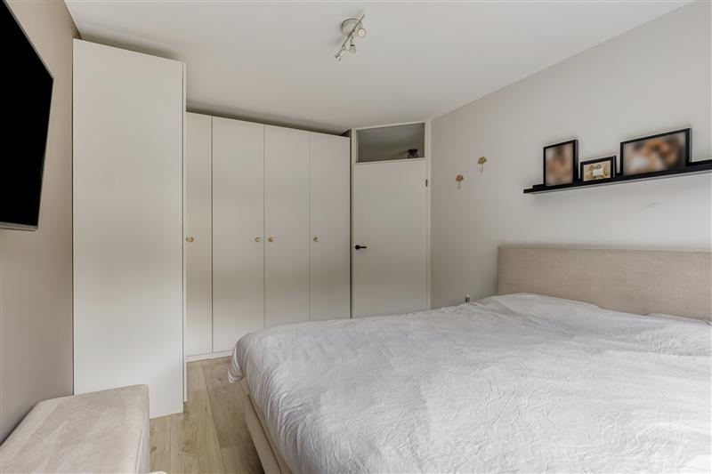 Tussenwoning te koop: Anna Pavlovastraat 34, Almere