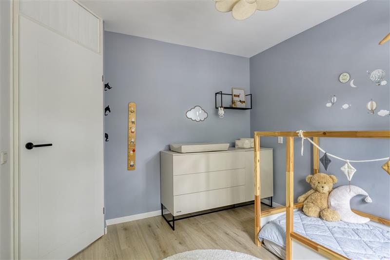 Tussenwoning te koop: Anna Pavlovastraat 34, Almere