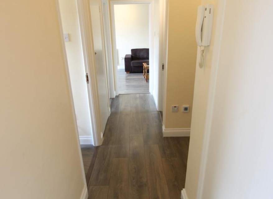 Flat Friern Park in Greater London