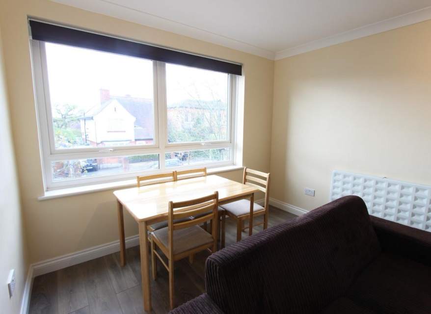 Flat Friern Park in Greater London