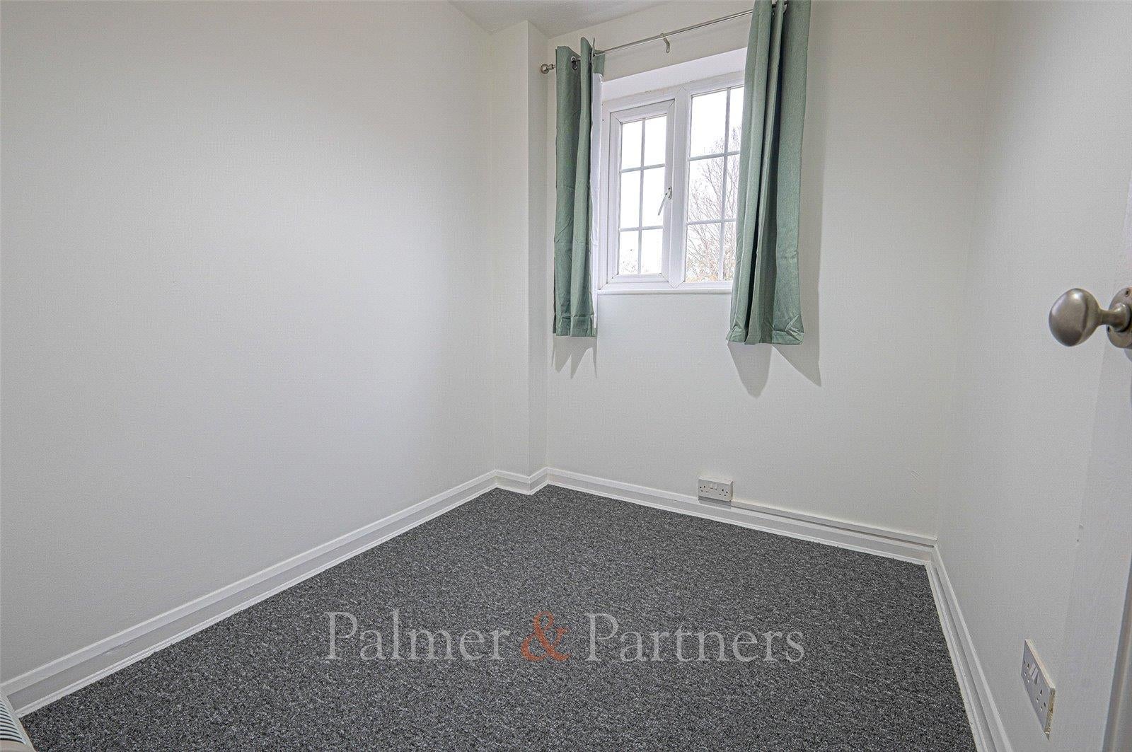 House Rookwood Close in Clacton-on-Sea